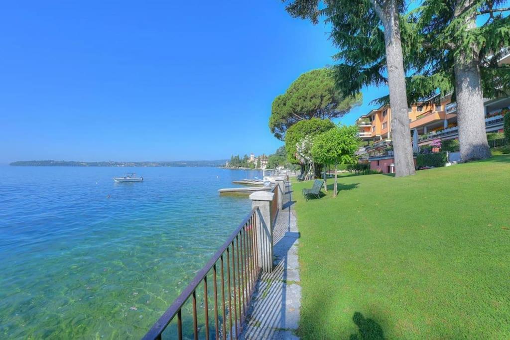 Appartamento 33 Rose Gardone Riviera Εξωτερικό φωτογραφία